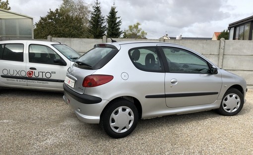 Peugeot 206 1.4 HDI trendy 2009 - vue 2