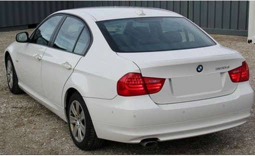BMW Bmw 320D 2009 - vue 2