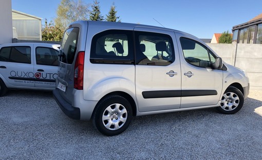 Peugeot Partner 1.6 HDI 75 2011 - vue 2