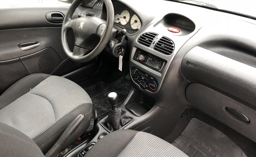 Peugeot 206+ 1.1 2005 - vue 4