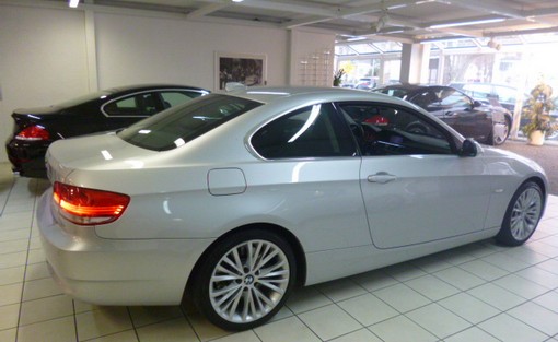 BMW Bmw 330D Coupe 2010 - vue 3