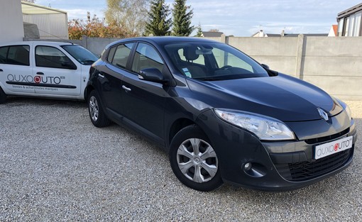 Renault Megane 1.5 DCI 110 2010 - vue 3