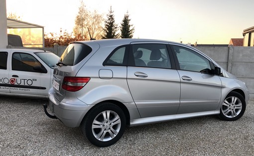 Mercedes-Benz B200 2010 - vue 2