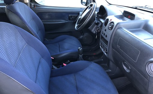 Peugeot Partner 1.6 HDI 75 2006 - vue 4