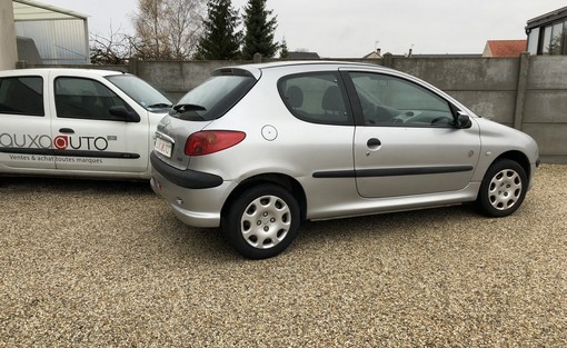 Peugeot 206+ 1.1 2005 - vue 2