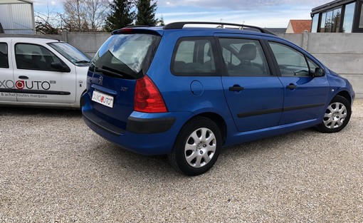 Peugeot 307 SW 1.4 90 Ch 2005 - vue 2