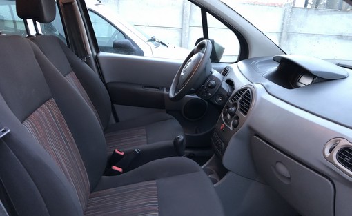 Renault Grand Modus 1.2 75 2009 - vue 4