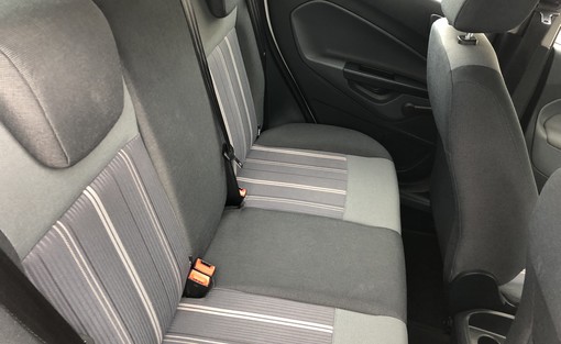 Ford Fiesta 1. 4 TDCI 2010 - vue 6