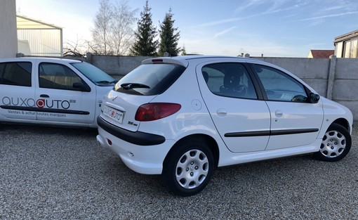 Peugeot 206 1.4 HDI 2007 - vue 2