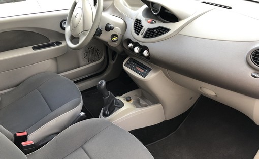 Renault Twingo 1.5 DCI 65 authentique 2009 - vue 4