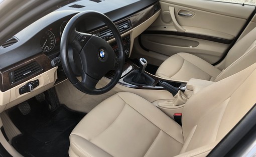BMW 320D Xdrive Touring 2008 - vue 4