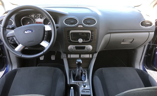 Ford Focus 1.6 TDCI 90 Ch ghia 2008 - vue 6