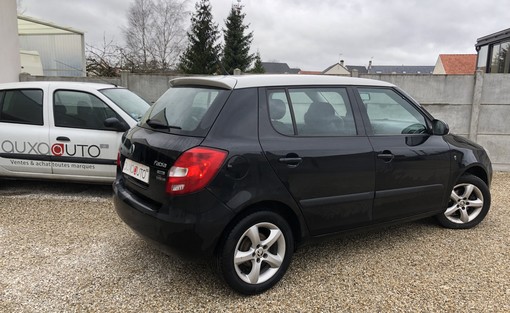 Kia Fabia 1.2 TDI 75ch 2011 - vue 2