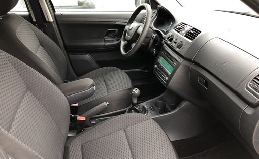 Kia Fabia 1.2 TDI 75ch 2011 - vue 4