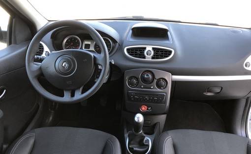Renault Clio 3 1.5 DCI 75 authentique 2012 - vue 6