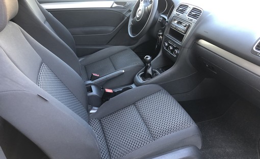 Volkswagen Golf Vi 2.0 TDI 110 2009 - vue 4