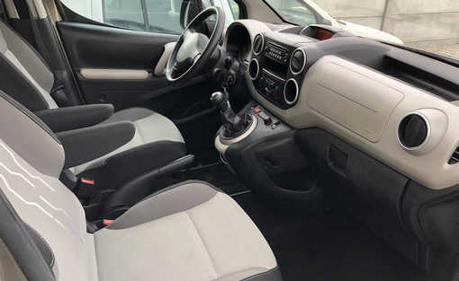 Peugeot Partner 1.6 HDI 92 2013 - vue 4