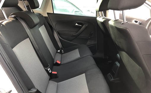 Volkswagen Polo 1.6 TDI 90 2009 - vue 5