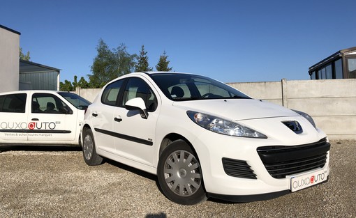 Peugeot 207 1.6 HDI 90 Ch 99g 2010 - vue 3