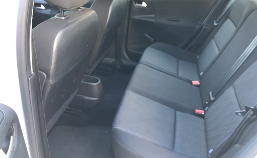 Peugeot 207 1.6 HDI 90 Ch 99g 2010 - vue 5