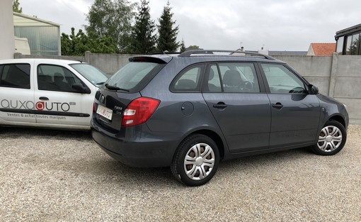 Skoda Fabia 1.2 TDI 75ch 2011 - vue 3