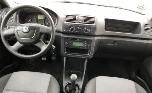 Skoda Fabia 1.2 TDI 75ch 2011 - vue 6