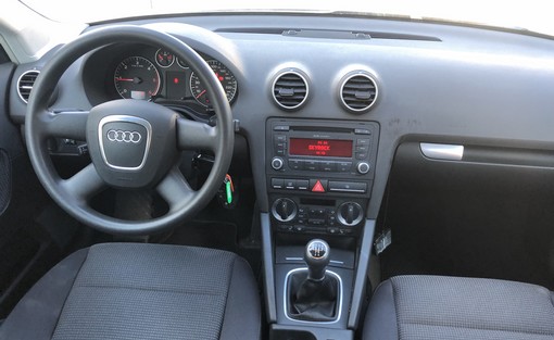 Audi A3 1.9 TDI 105 2008 - vue 7