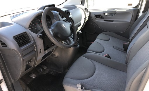 Peugeot Expert 1.6 90 Ch 2010 - vue 4