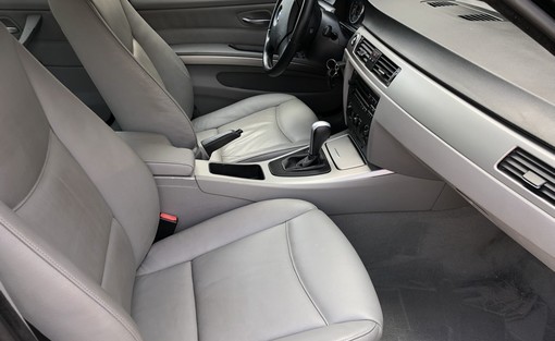 BMW 320I 2005 - vue 4