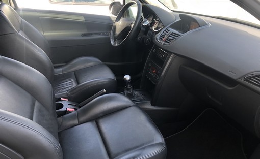 Peugeot 207 1.6 150 Ch Thp gt 2008 - vue 5