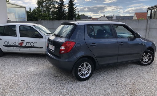 Skoda Fabia 1.2 TDI 75ch ambiante 2012 - vue 2