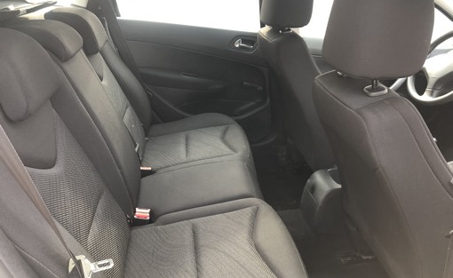 Peugeot 308 SW 1.6 HDI 92 Ch access 2012 - vue 5