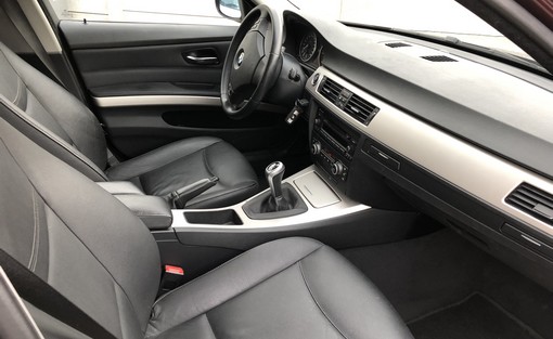 BMW 320D Touring 163 ch 2008 - vue 4