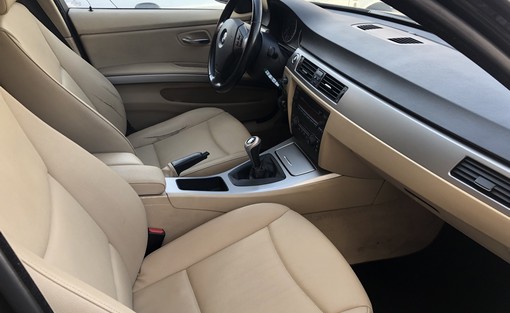 BMW 318D 2006 - vue 4