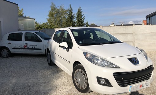 Peugeot 207 1.6 HDI 92 Ch 98g 2012 - vue 3