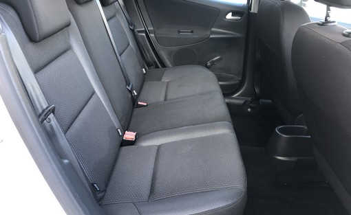 Peugeot 207 1.6 HDI 92 Ch 98g 2012 - vue 5