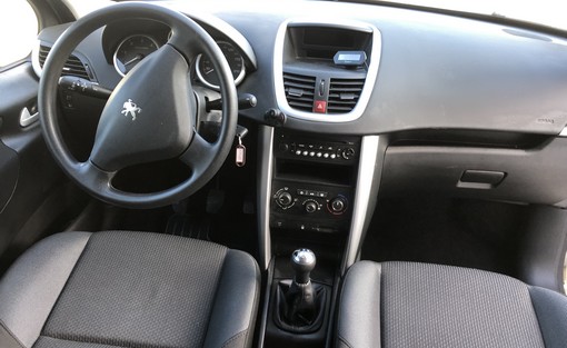 Peugeot 207 1.6 HDI 92 Ch 98g 2012 - vue 6