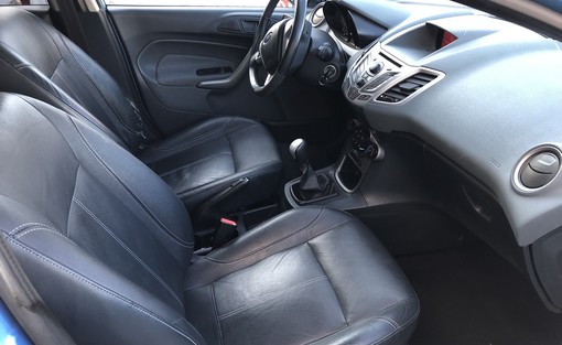 Ford Fiesta 1.6 TDCI 90 econotic 2009 - vue 4