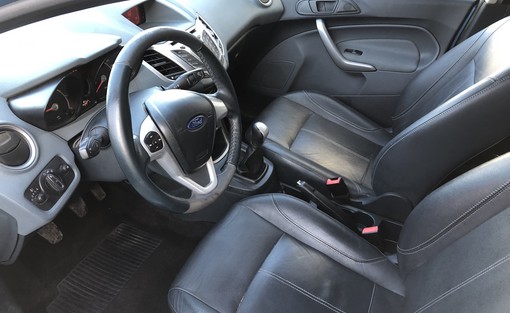 Ford Fiesta 1.6 TDCI 90 econotic 2009 - vue 7
