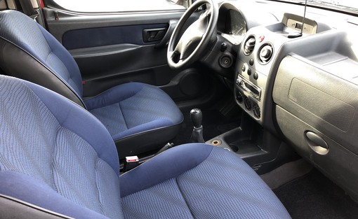 Peugeot Partner 1.4 Essence 2007 - vue 4