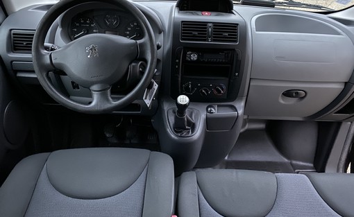 Peugeot Expert 1.6 90 Ch tepee 9 places 2008 - vue 7