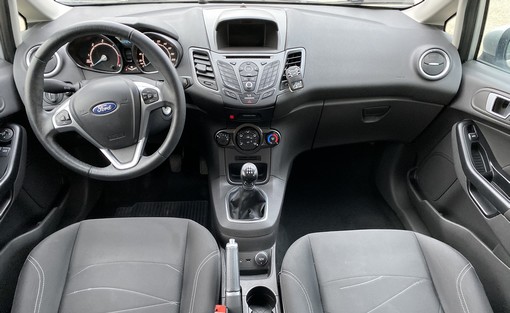 Ford Fiesta 1.5 TDCI 75 2015 - vue 6