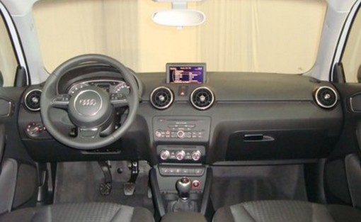Audi Audi A1 1,4 Tfsi Ambition 2012 - vue 3