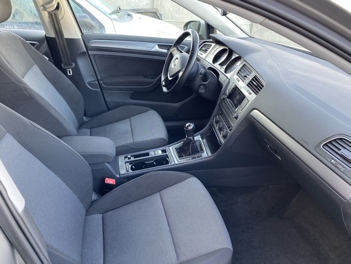 Volkswagen Golf 7 1.2 85ch Tsi 2013 - vue 4