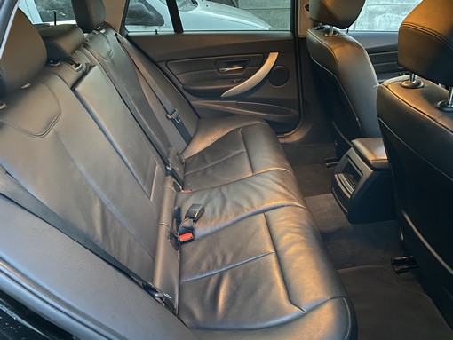 BMW 316D Touring 116ch 2014 - vue 5