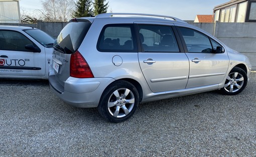 Peugeot 307 SW 2.0 HDI 136ch 2008 - vue 3