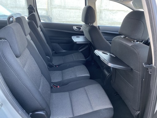 Peugeot 307 SW 2.0 HDI 136ch 2008 - vue 5