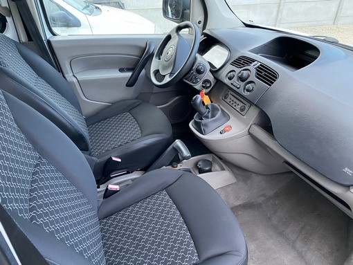 Renault Kangoo 1.5 DCI 70 2009 - vue 4