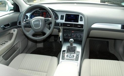 Audi A6 Avant 2.0 TDI 2009 - vue 3