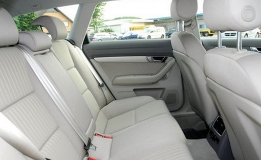 Audi A6 Avant 2.0 TDI 2009 - vue 4